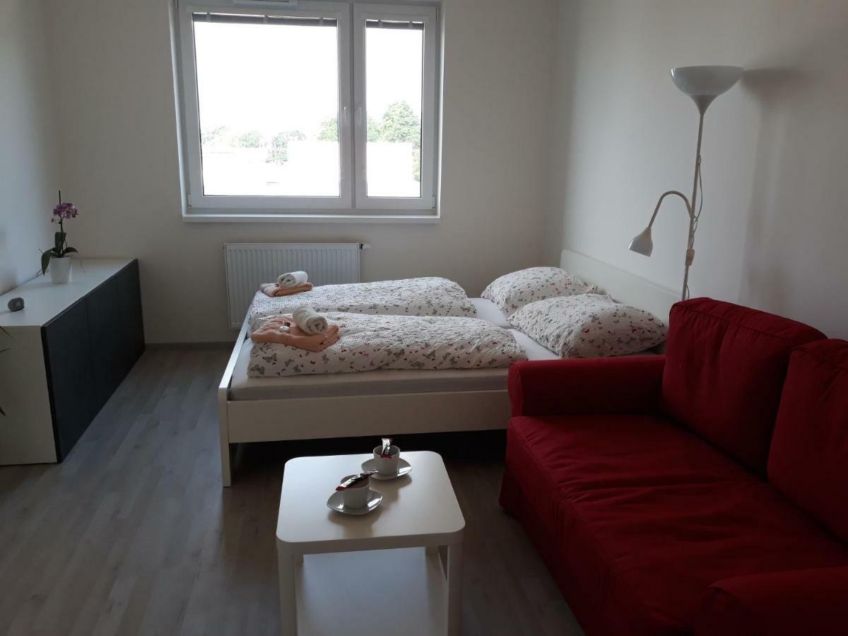 Appartamento Exclusive Kolbenova Next To Subway