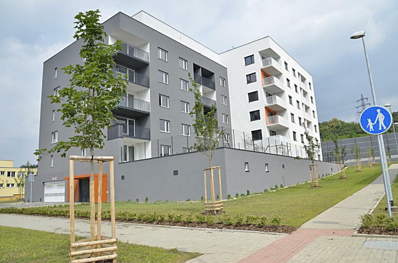 Exclusive Kolbenova Next To Subway Appartamento