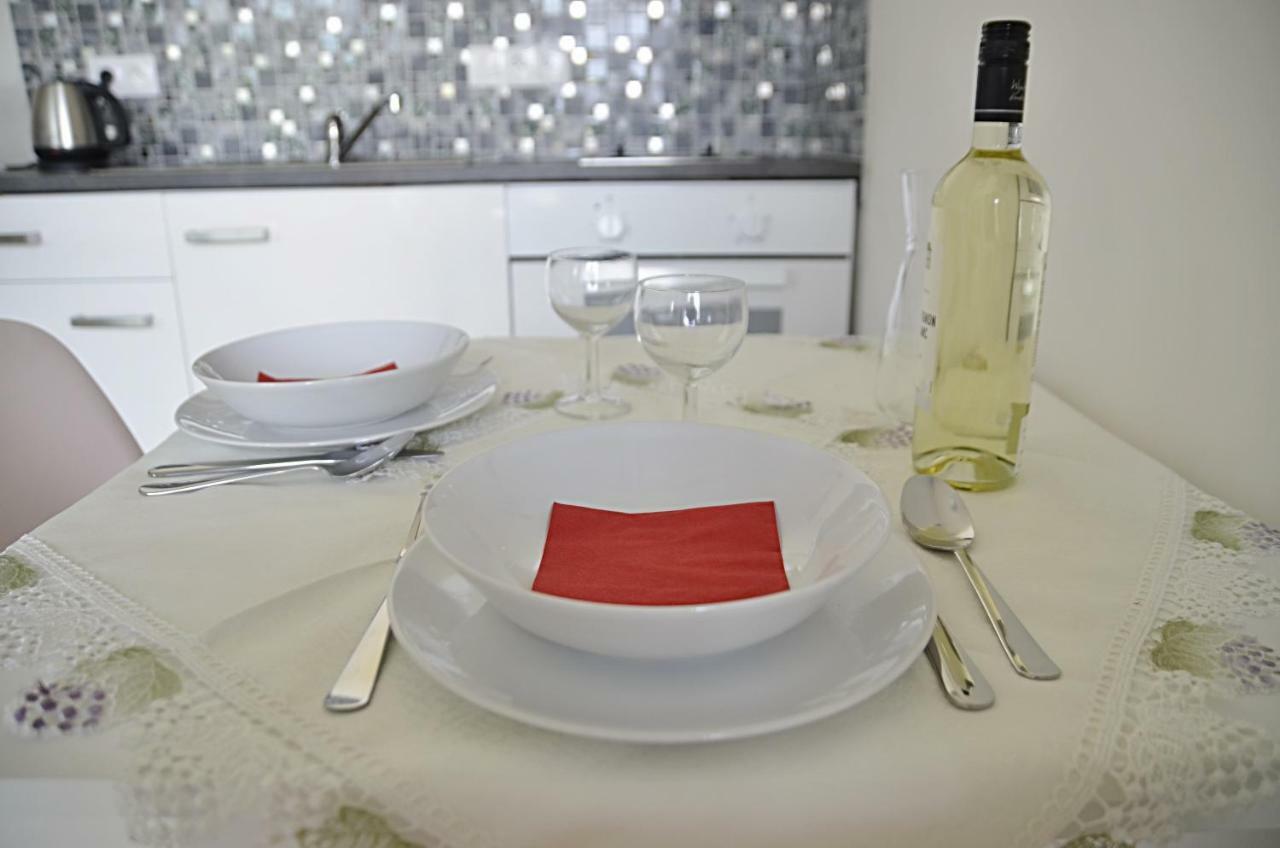 Appartamento Exclusive Kolbenova Next To Subway *